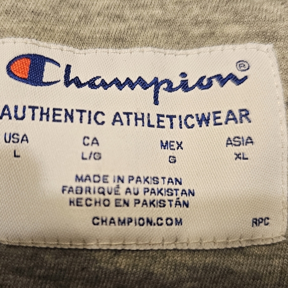 Champion Men's Classic Black Crewneck Sweater - Picture 2 of 4